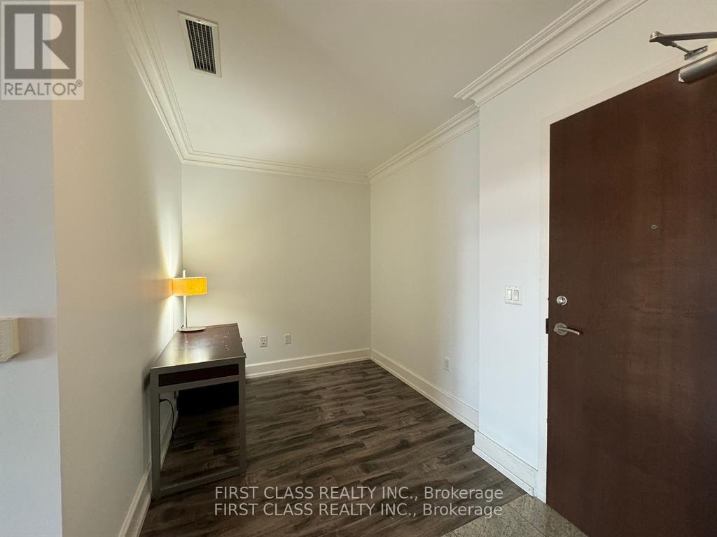 623 - 650 Sheppard Avenue E, Toronto, Ontario M2K 3E4 - Photo 2 - C13654978