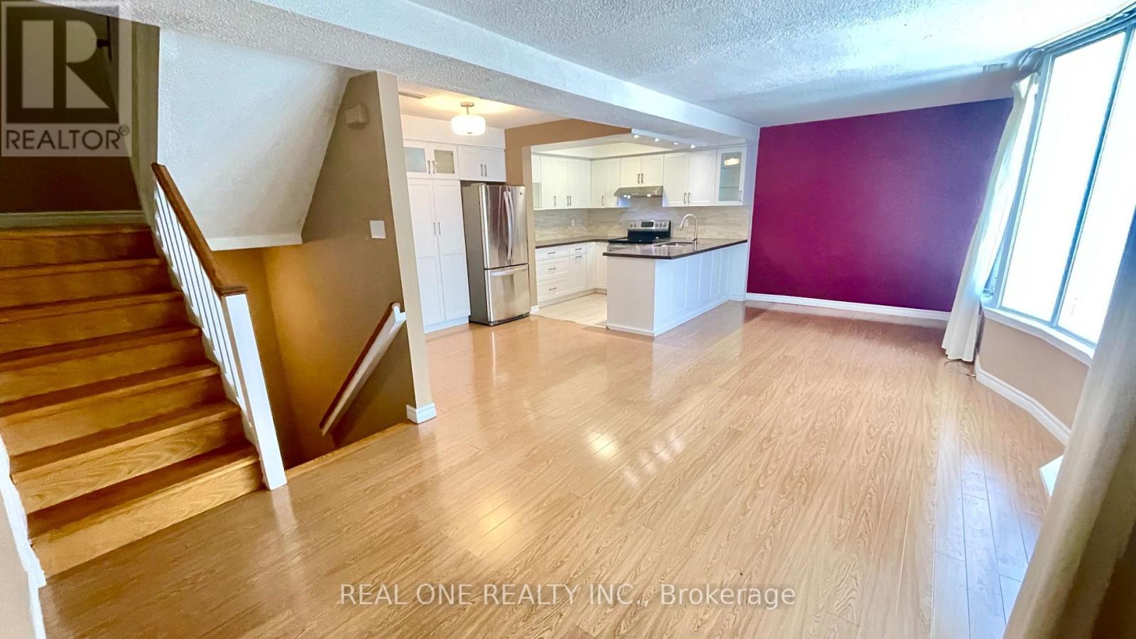 2 - 101 Mcgill Street, Toronto, Ontario M5B 1H5 - Photo 2 - C13654980