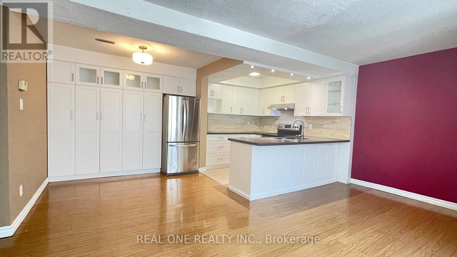 2 - 101 Mcgill Street, Toronto, Ontario M5B 1H5 - Photo 6 - C13654980
