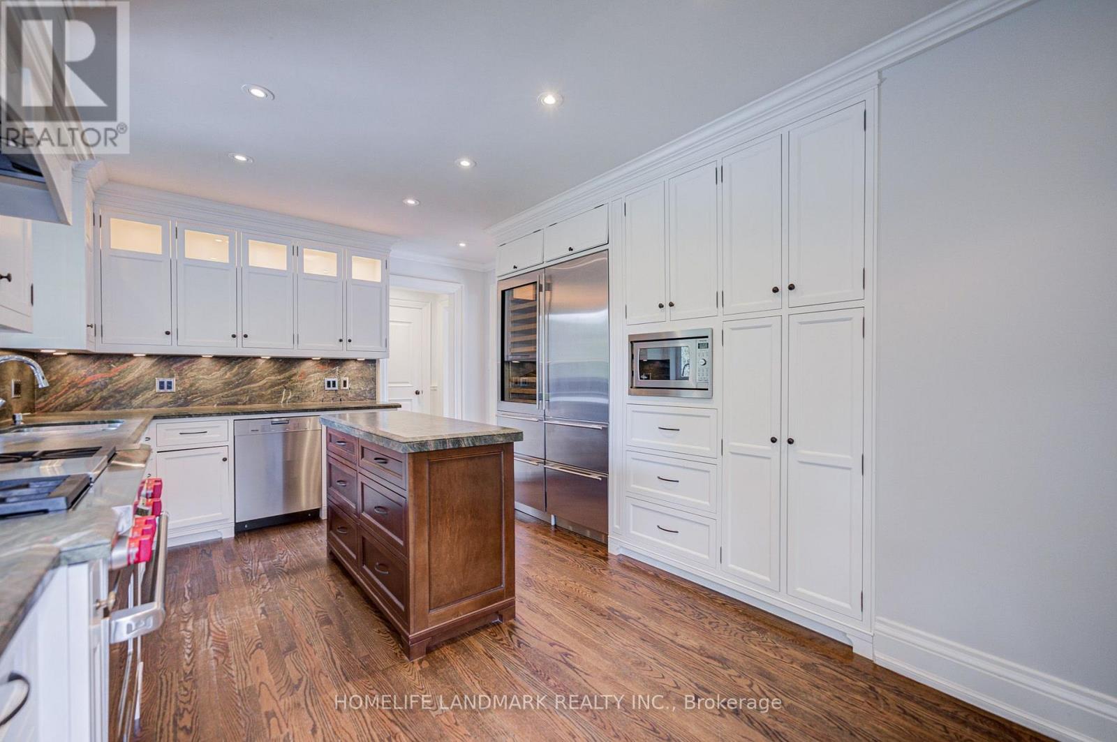 102 Stratford Crescent, Toronto, Ontario M4N 1C6 - Photo 11 - C13654052