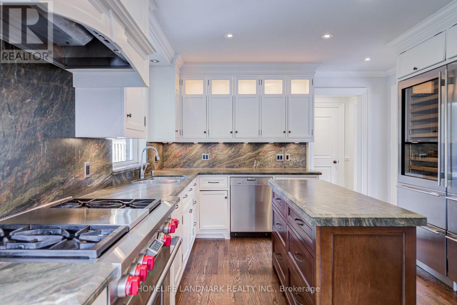 102 Stratford Crescent, Toronto, Ontario M4N 1C6 - Photo 13 - C13654052