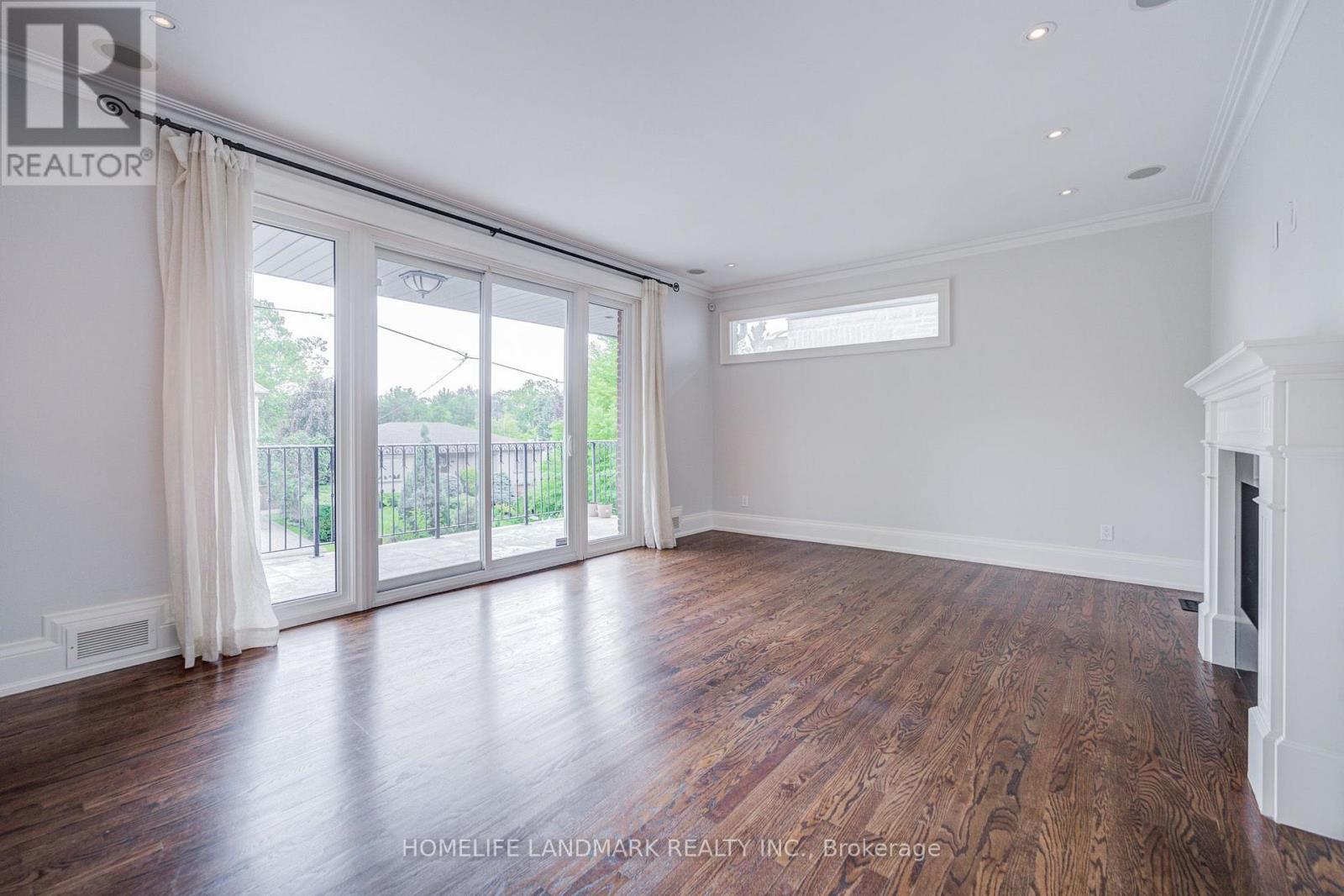 102 Stratford Crescent, Toronto, Ontario M4N 1C6 - Photo 6 - C13654052