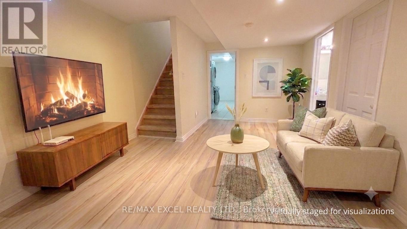 Basement Unit - 101 Sunway Square, Markham, Ontario L3P 7X5 - Photo 3 - N13649454