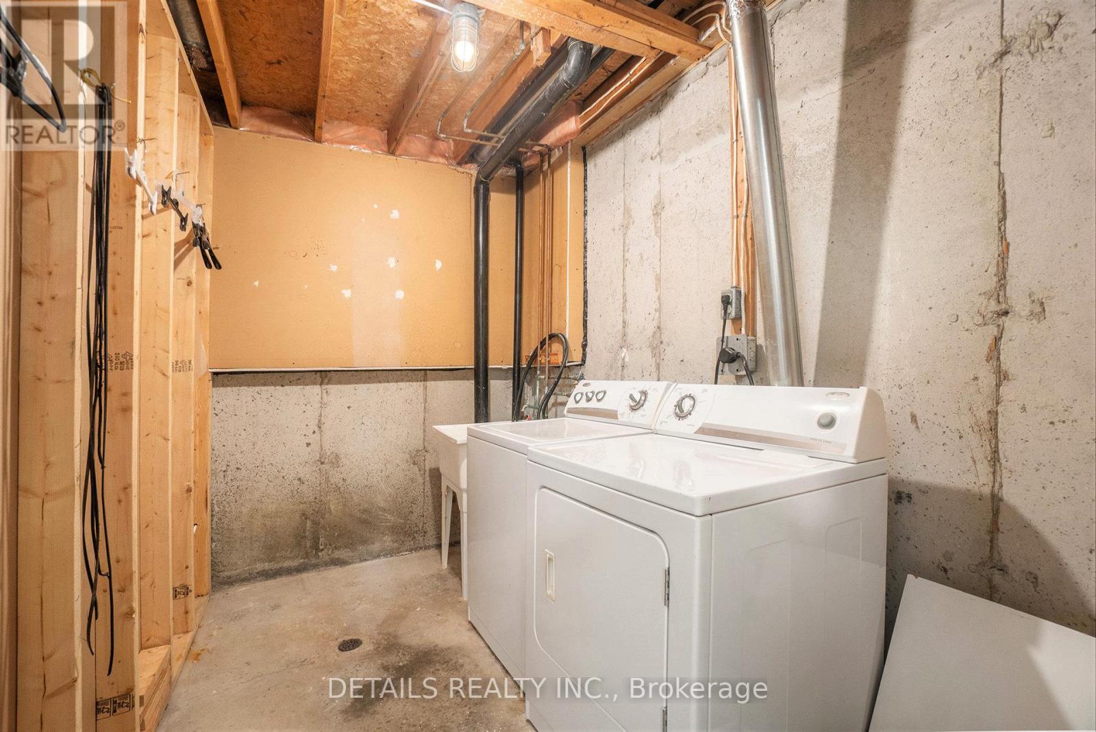144d Valley Stream Drive, Ottawa, Ontario  K2H 9C6 - Photo 19 - X13654988