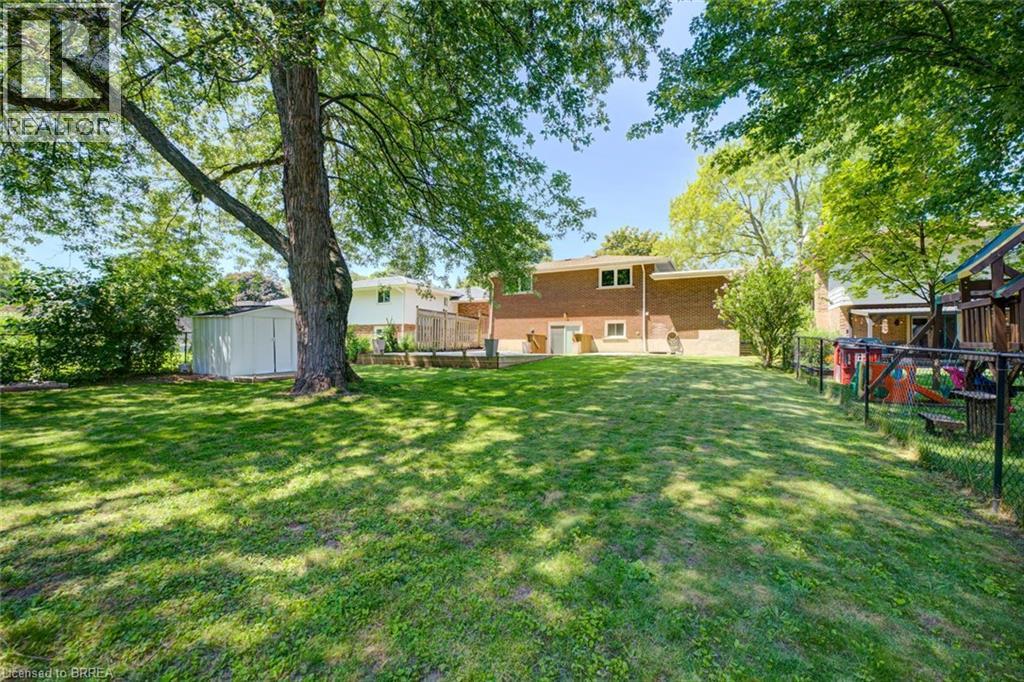 9 Winding Way, Brantford, Ontario  N3R 3S1 - Photo 42 - 40846914