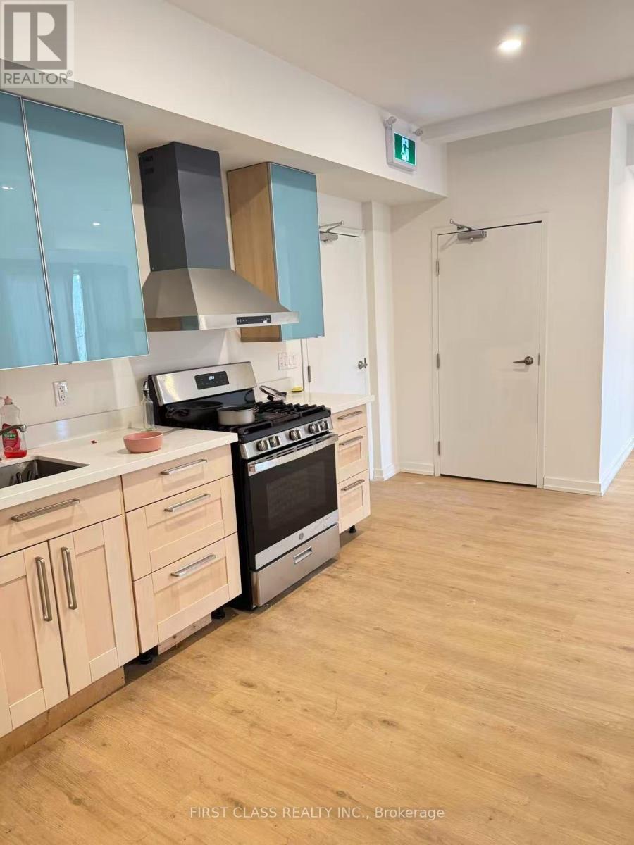 205 - 364 Huron Street, Toronto, Ontario  M5S 2G4 - Photo 2 - C13654984
