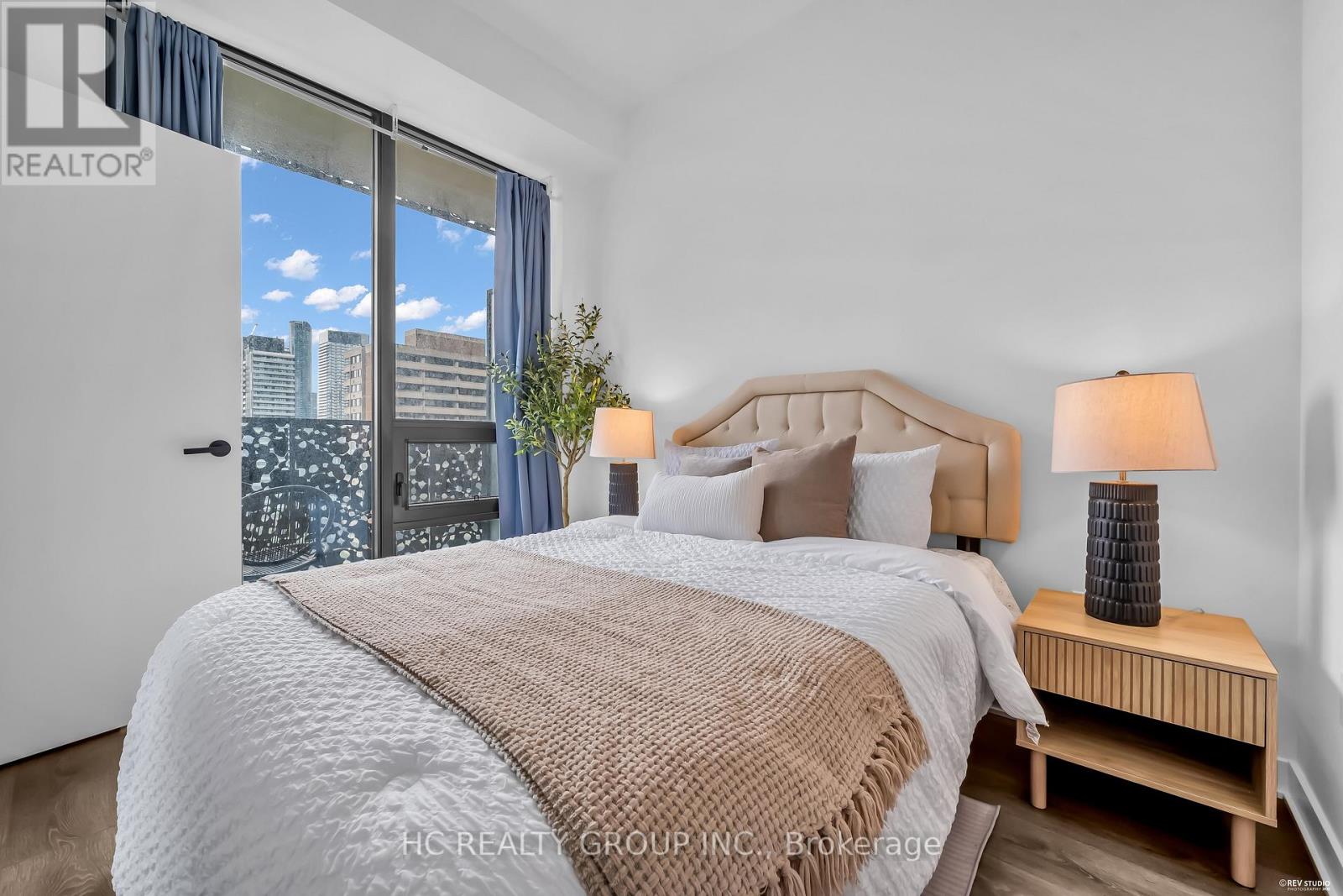 1805 - 55 Charles Street E, Toronto, Ontario  M4Y 0J1 - Photo 16 - C13654994