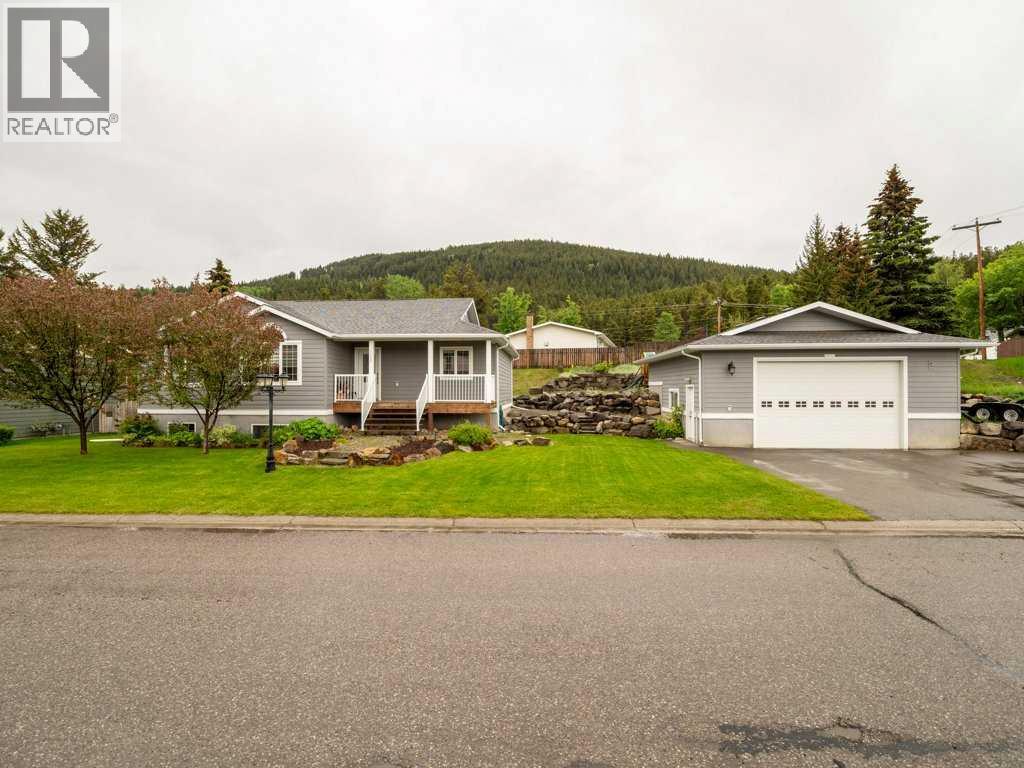 11602 19 Avenue, Blairmore, Alberta