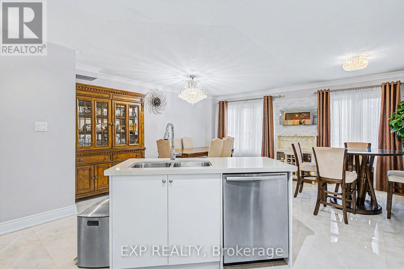 3 Baffin Court, Richmond Hill, Ontario  L4B 4J6 - Photo 13 - N13647284