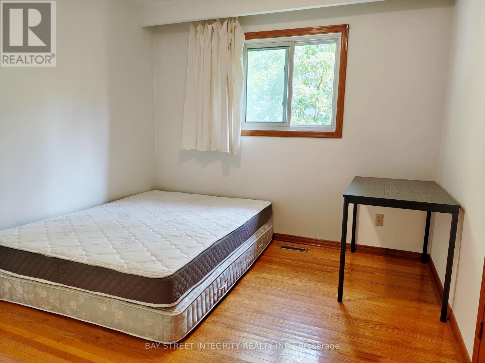 34 Iangrove Terrace, Toronto, Ontario  M1W 2H2 - Photo 8 - E13648406