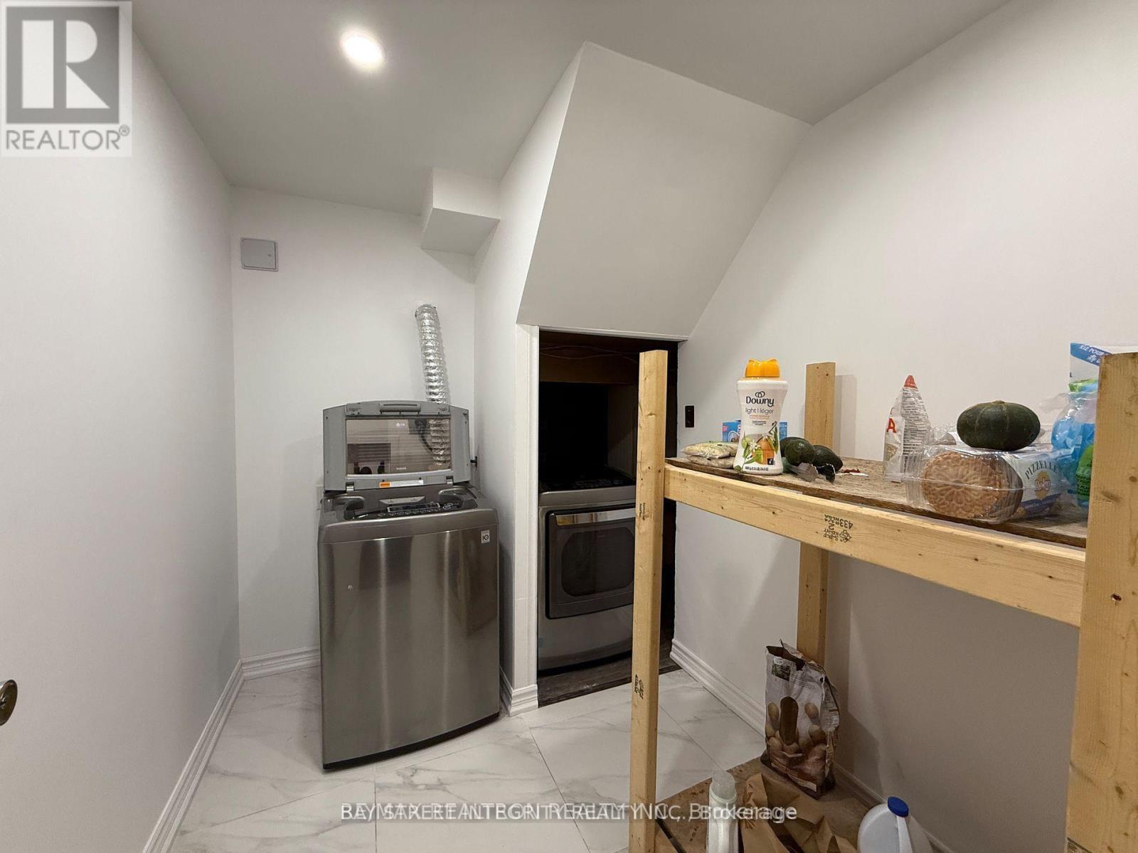 34 Iangrove Terrace, Toronto, Ontario  M1W 2H2 - Photo 11 - E13648406