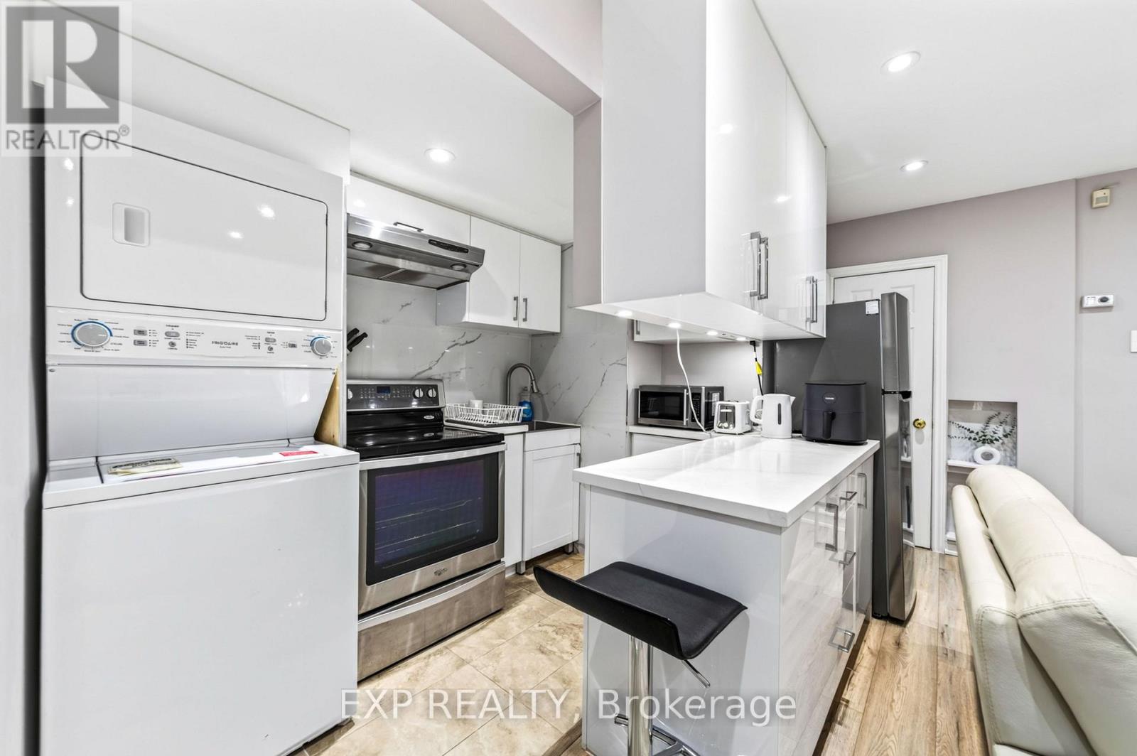 3 Baffin Court, Richmond Hill, Ontario  L4B 4J6 - Photo 34 - N13647284
