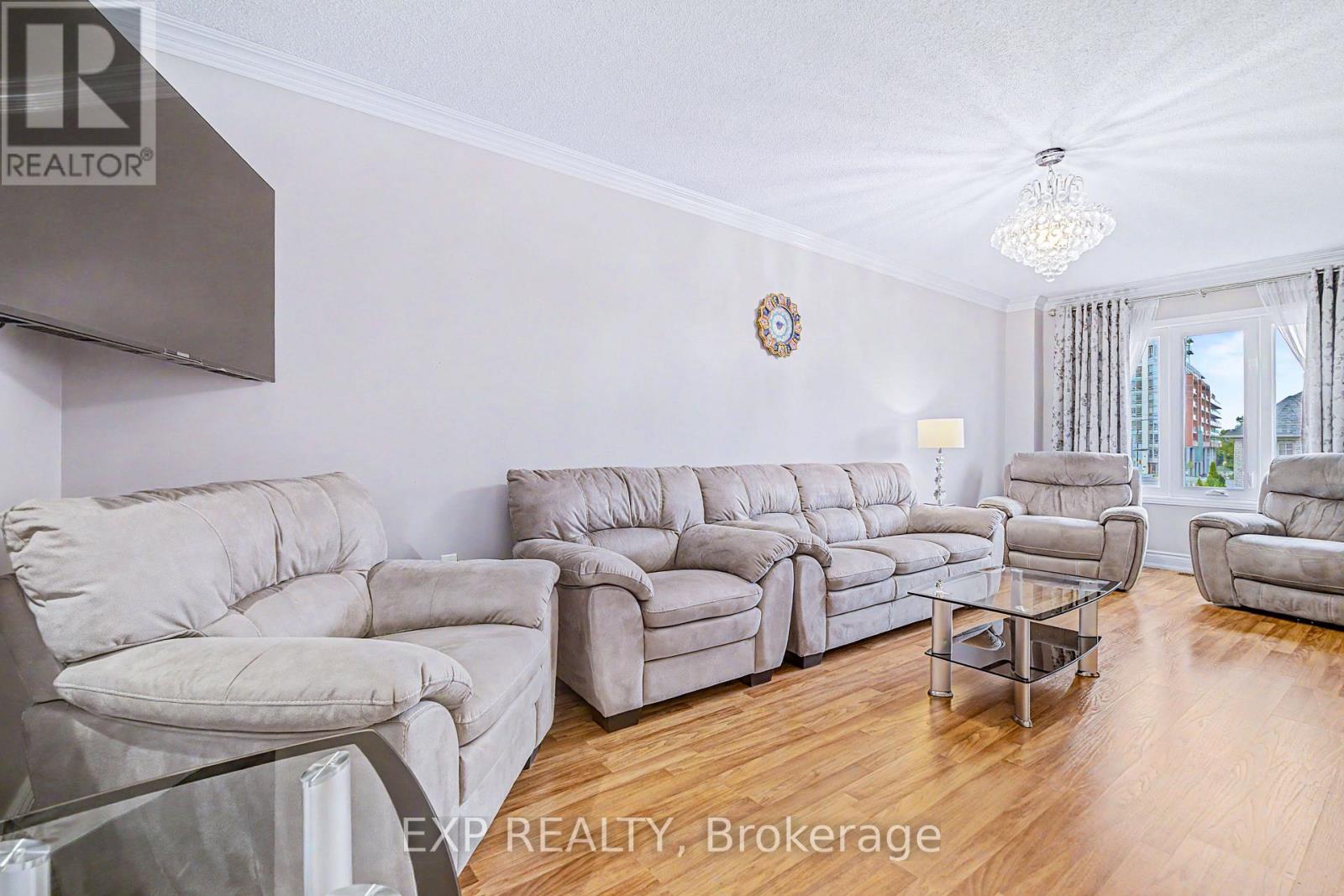 3 Baffin Court, Richmond Hill, Ontario  L4B 4J6 - Photo 5 - N13647284
