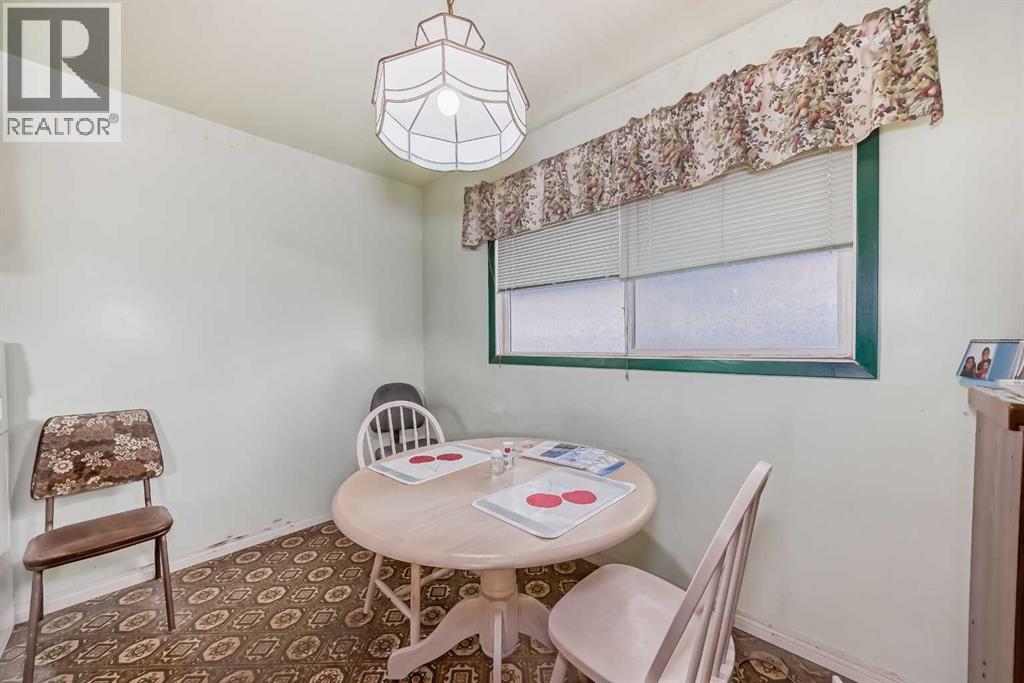 2622 42 Street SE, Calgary, Alberta  T2B 1G7 - Photo 19 - A2335671