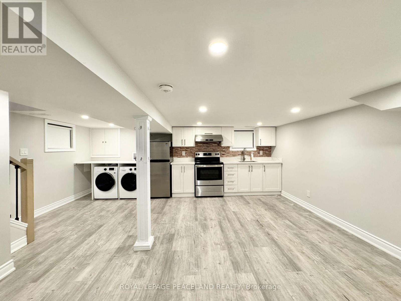 47 Chamberlain Avenue, Toronto, Ontario M6E 4J9 - Photo 16 - W13654998