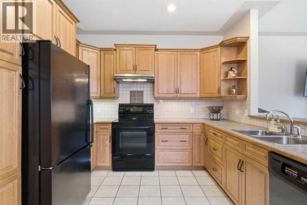 256 43 Avenue NW, Calgary, Alberta  T2K 0H6 - Photo 11 - A2318922