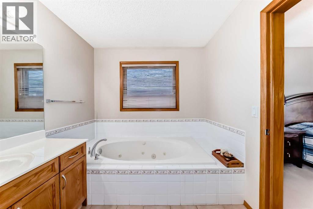 75 Hampstead Way NW, Calgary, Alberta  T3A 6E5 - Photo 30 - A2310783
