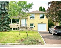 46 BOWERBANK DRIVE, Toronto, Ontario