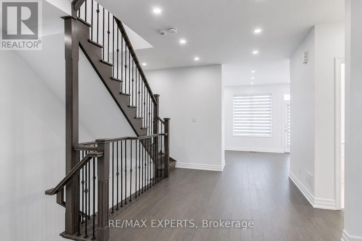 2285 Major Mackenzie Drive W, Vaughan, Ontario  L6A 5A8 - Photo 13 - N13655016