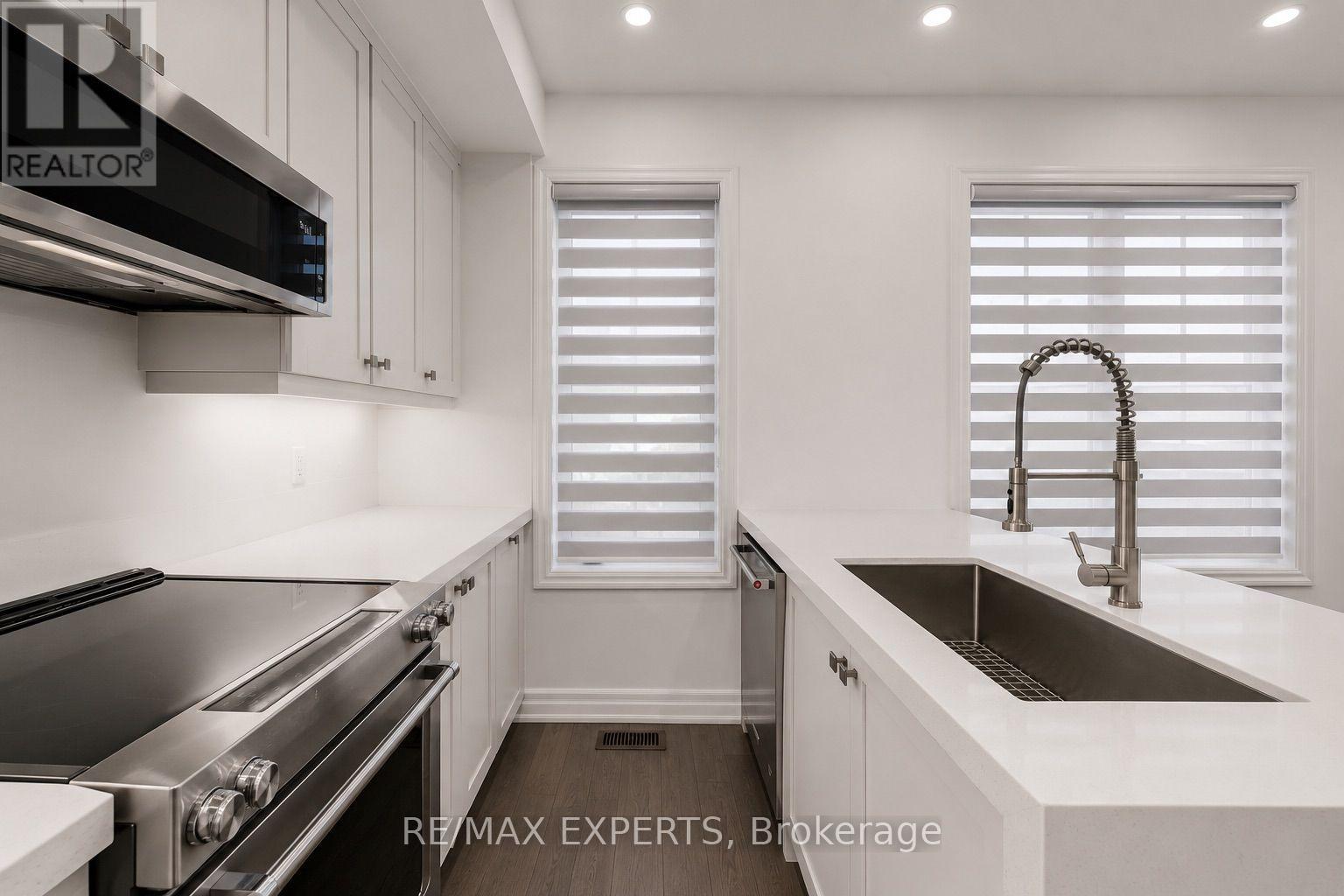 2285 Major Mackenzie Drive W, Vaughan, Ontario  L6A 5A8 - Photo 19 - N13655016