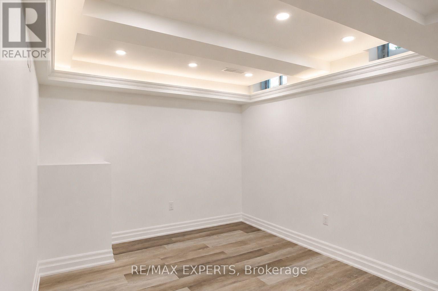 2285 Major Mackenzie Drive W, Vaughan, Ontario  L6A 5A8 - Photo 32 - N13655016