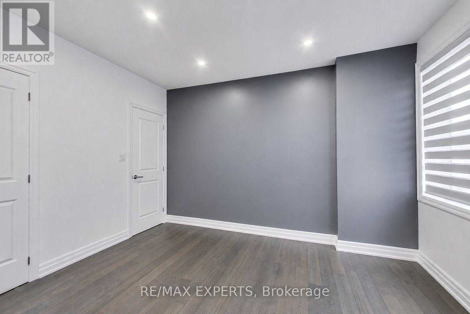 2285 Major Mackenzie Drive W, Vaughan, Ontario  L6A 5A8 - Photo 4 - N13655016