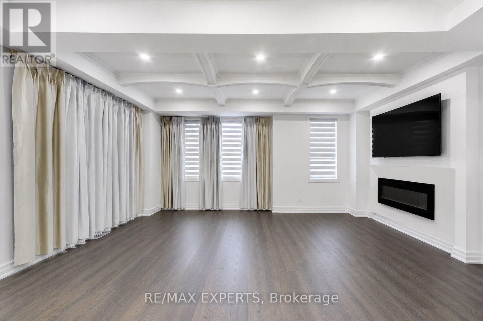 2285 Major Mackenzie Drive W, Vaughan, Ontario  L6A 5A8 - Photo 8 - N13655016