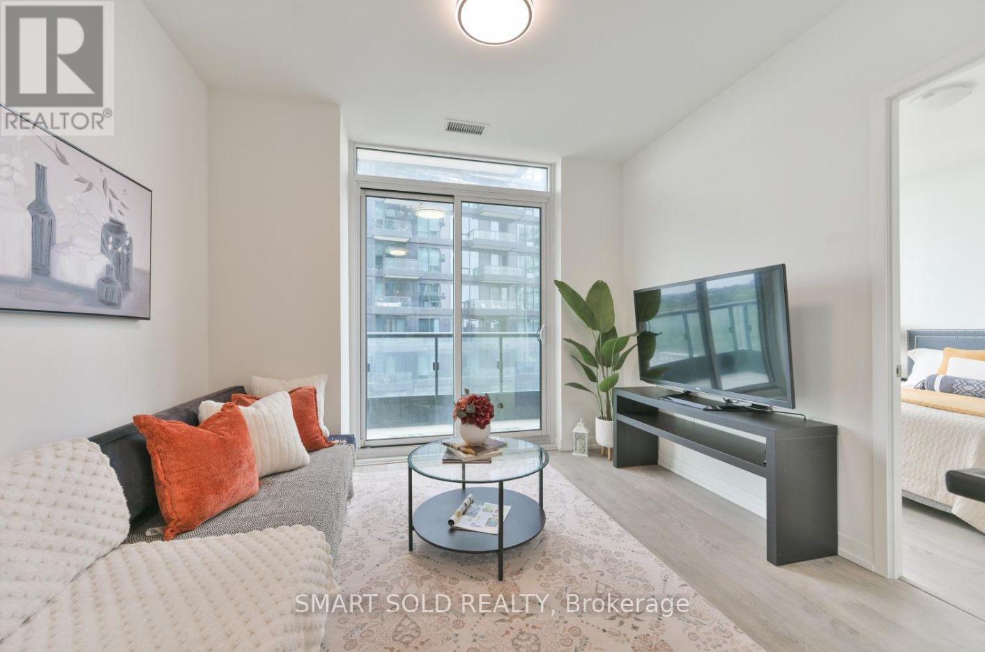 8868 Yonge Street, Richmond Hill, Ontario L4C 0T4 - Photo 4 - N13648370