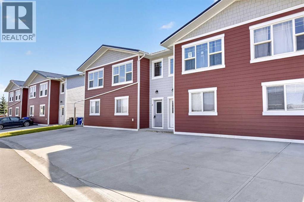 3 Park Lane, Didsbury, Alberta  T0M 0W0 - Photo 1 - A2334670