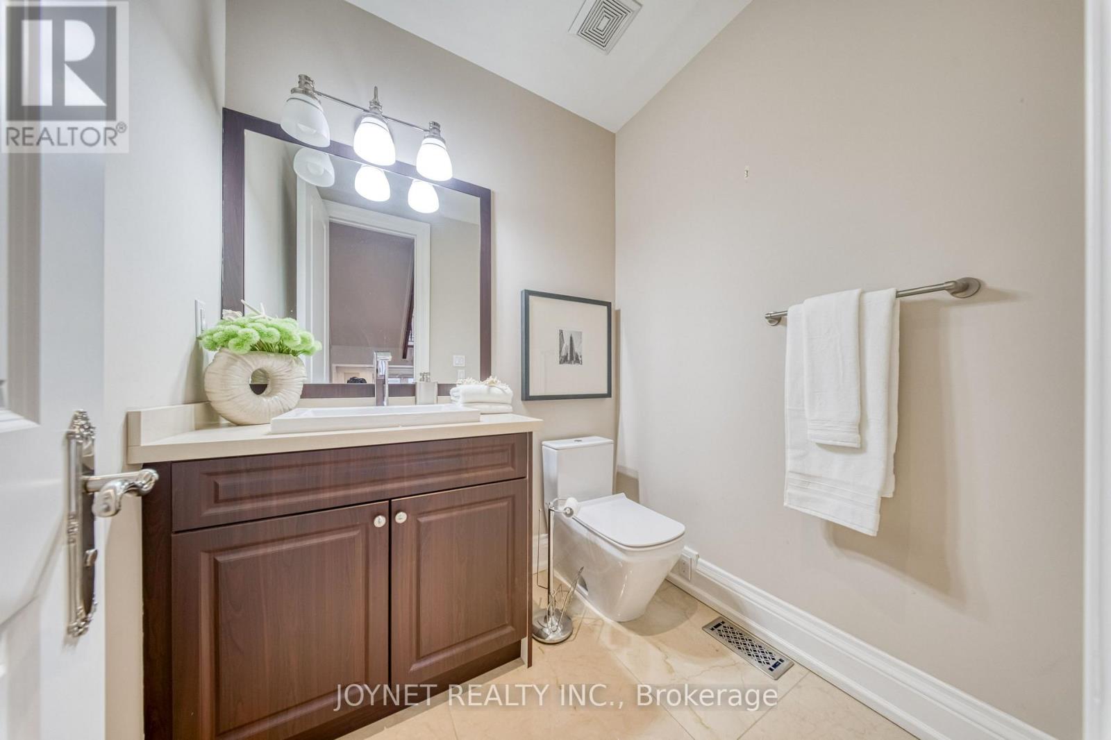 126 Parkview Avenue, Toronto, Ontario  M2N 3Y5 - Photo 18 - C13655042
