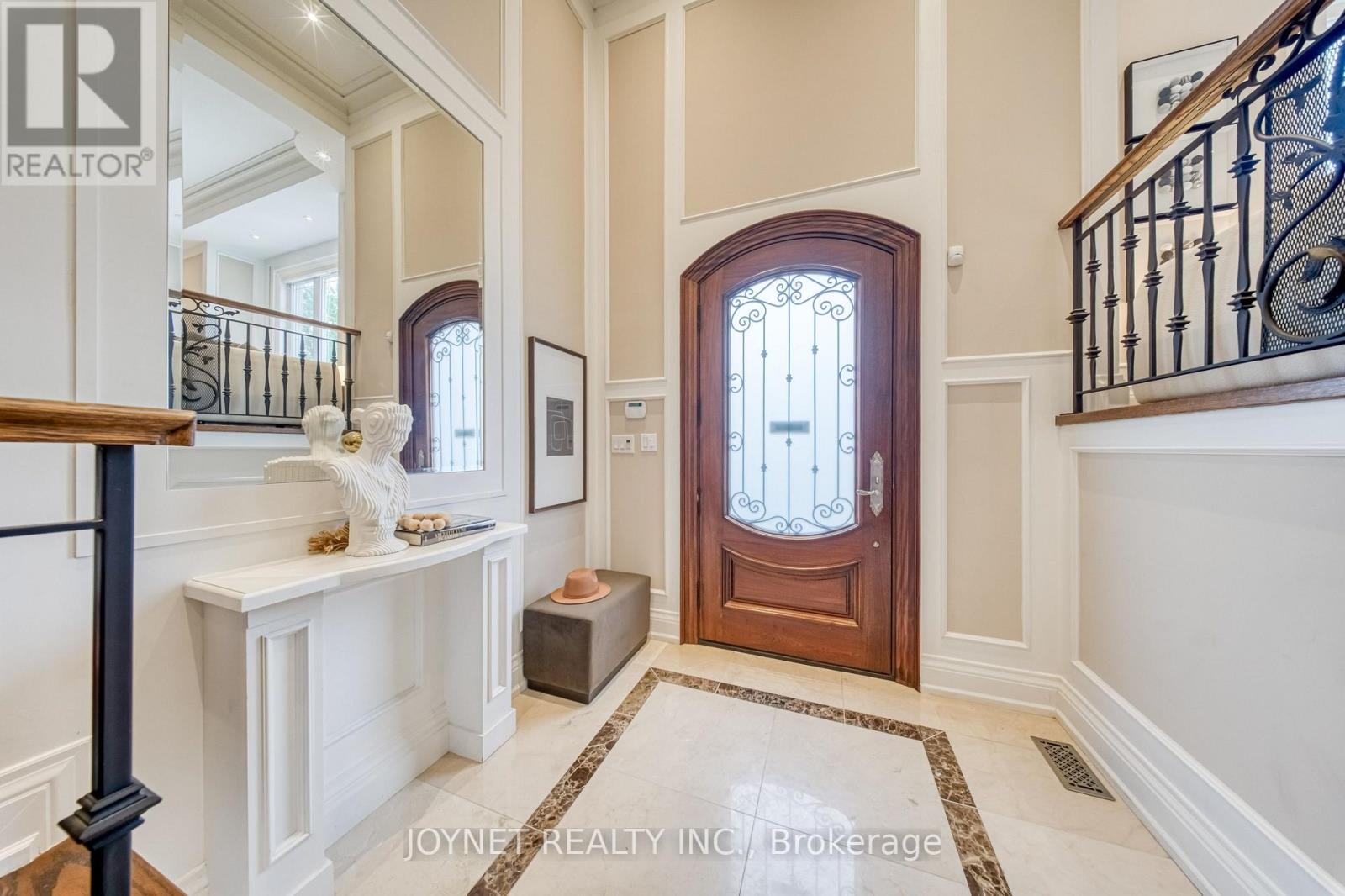 126 Parkview Avenue, Toronto, Ontario  M2N 3Y5 - Photo 3 - C13655042