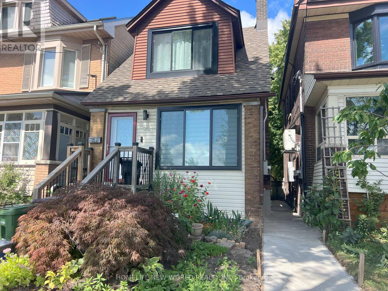 LOWER - 90 OAKVALE AVENUE, Toronto, Ontario