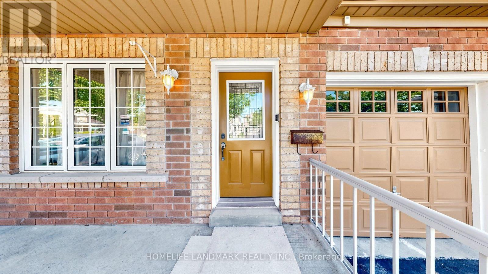 220 Williamson Road, Markham, Ontario  L6E 1S2 - Photo 2 - N13655036