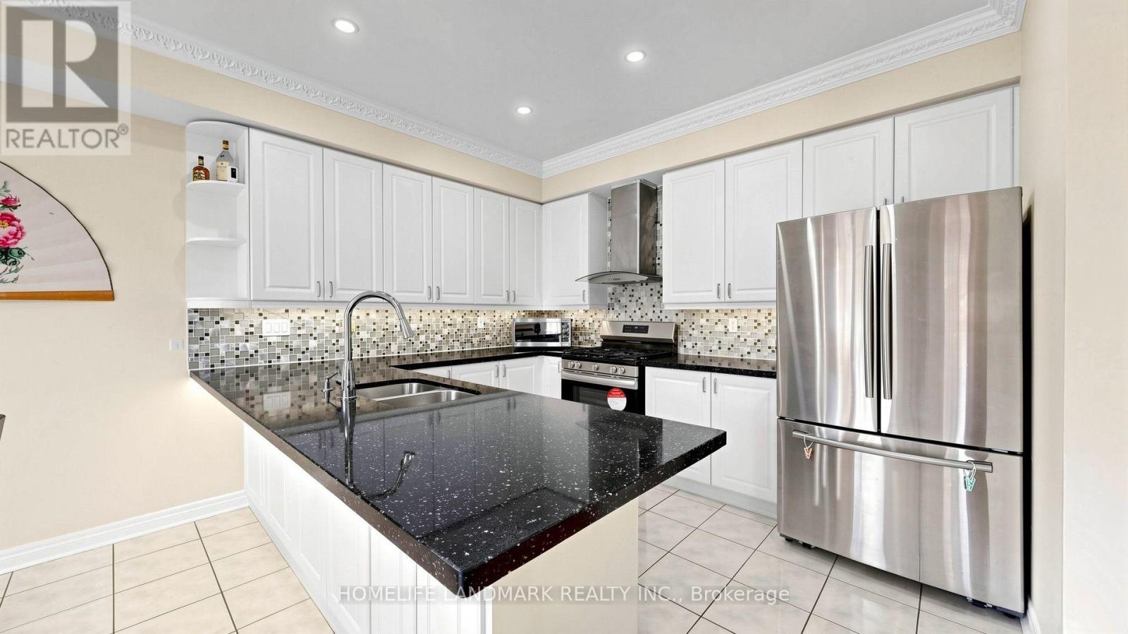 220 Williamson Road, Markham, Ontario  L6E 1S2 - Photo 5 - N13655036