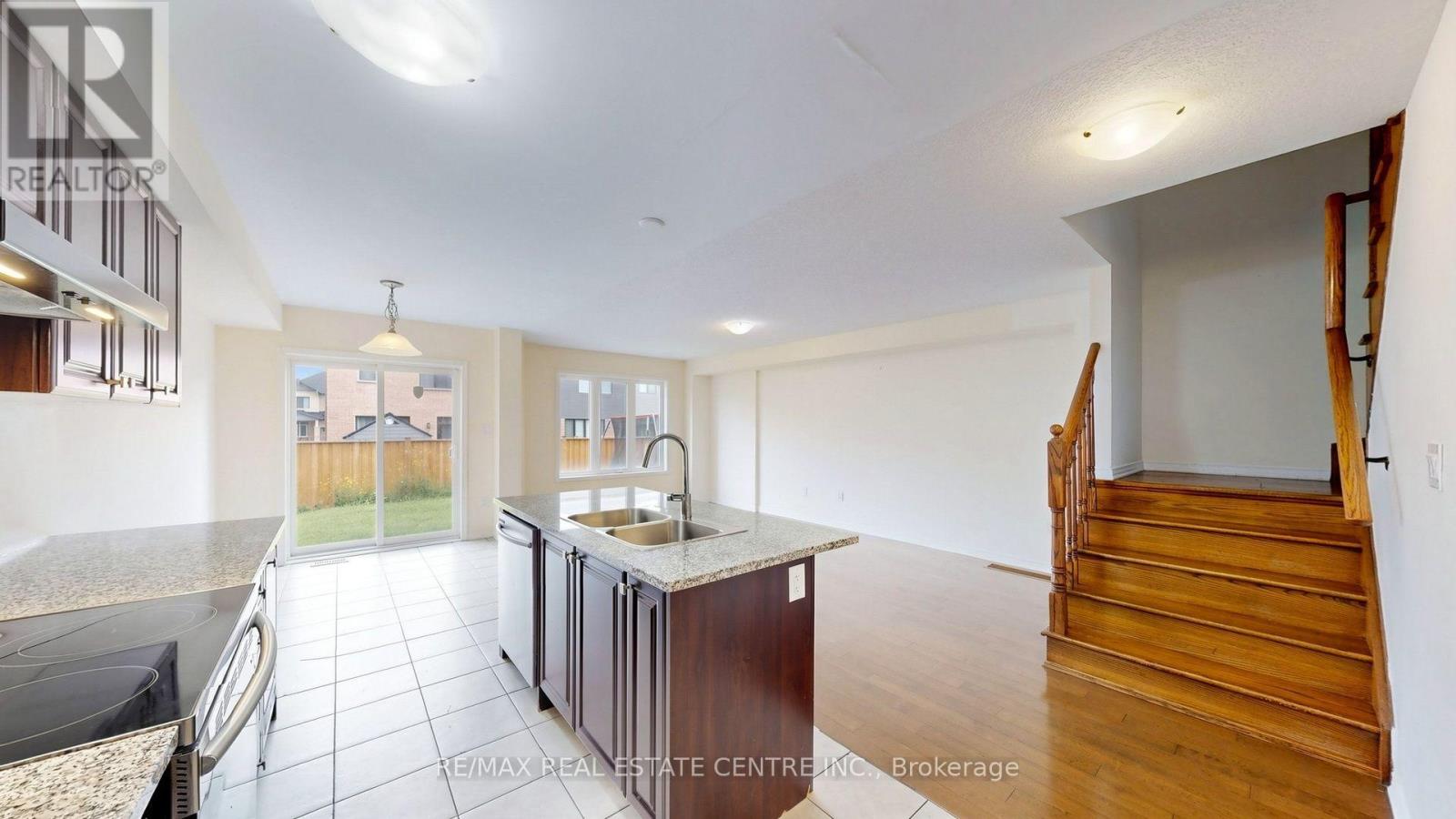 300 Bedrock Road, Hamilton, Ontario  L8J 0M4 - Photo 12 - X13654242