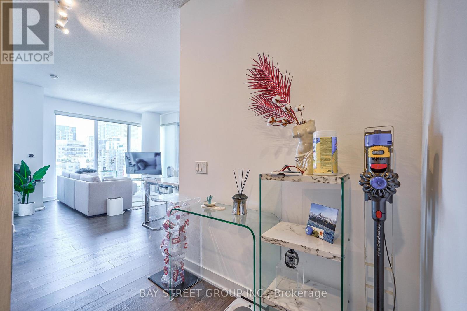 2205 - 115 Blue Jays Way, Toronto, Ontario  M5V 0N4 - Photo 6 - C13655054