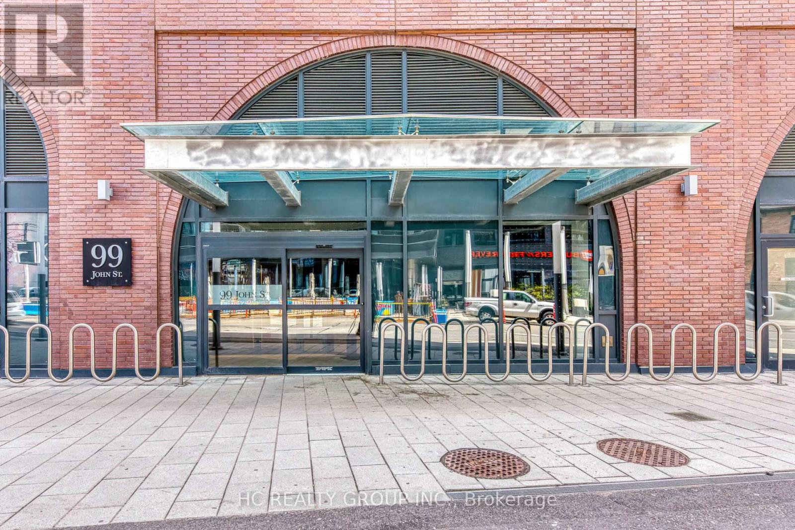 205 - 99 John Street, Toronto, Ontario  M5V 0S6 - Photo 2 - C13655058