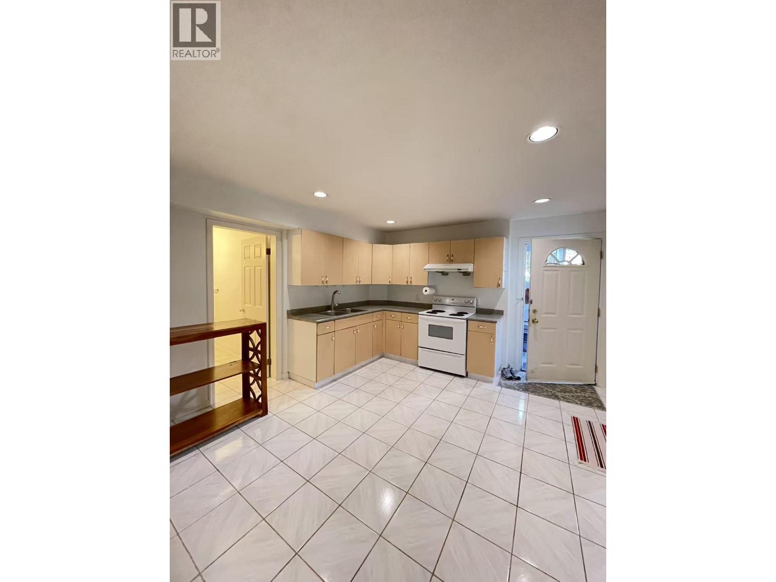 1000 Cliff Avenue, Burnaby, British Columbia V5A 2J9 - Photo 3 - R3153964
