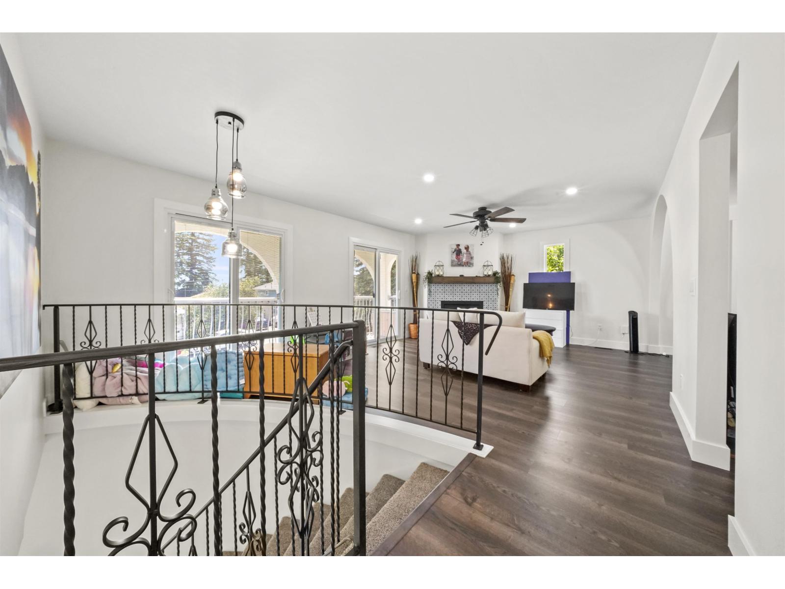 34941 Douglas Avenue, Mission, British Columbia  V2V 6S3 - Photo 7 - R3152650