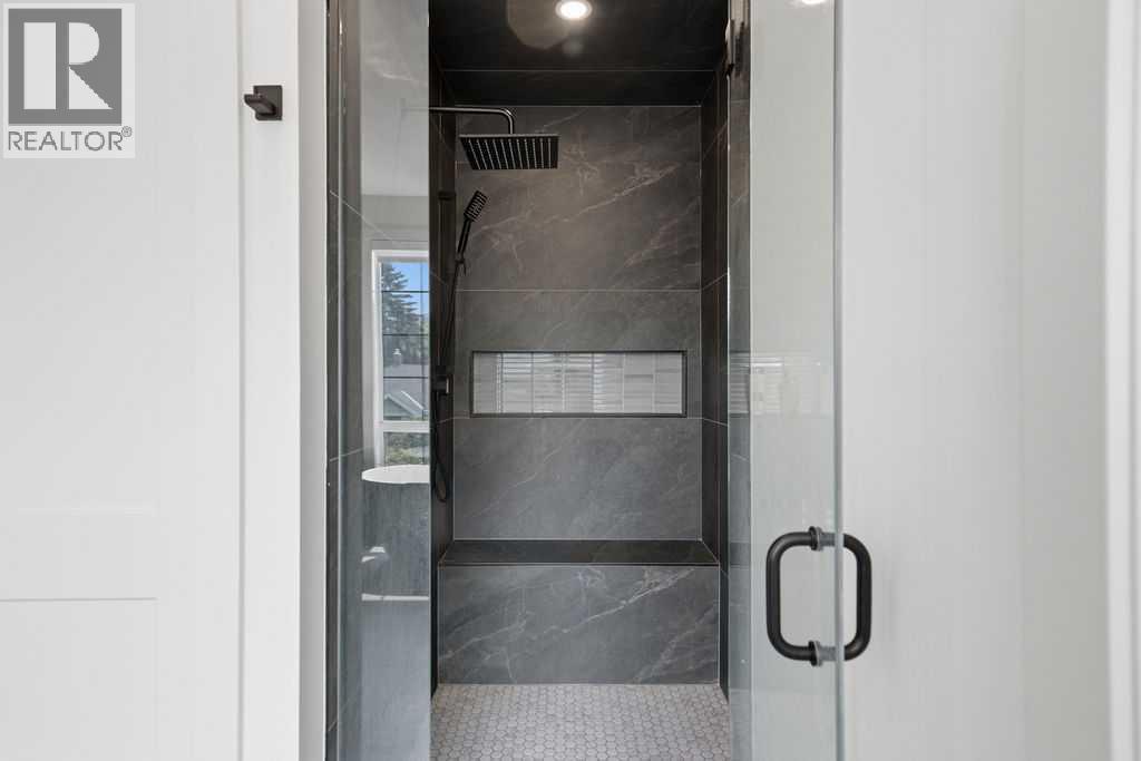 136 10 Avenue NW, Calgary, Alberta  T2M 0B3 - Photo 21 - A2334114