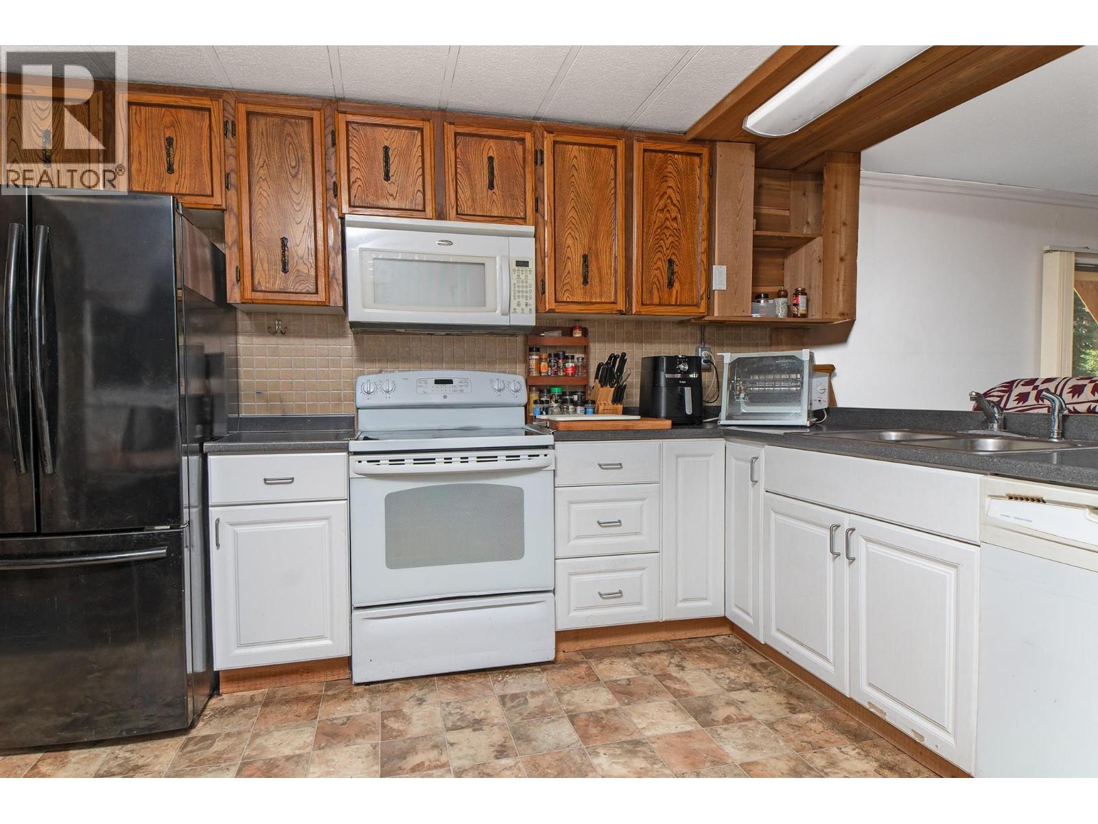 4717 Goat River North Road, Arrow Creek, British Columbia  V0B 1G9 - Photo 5 - 10397131