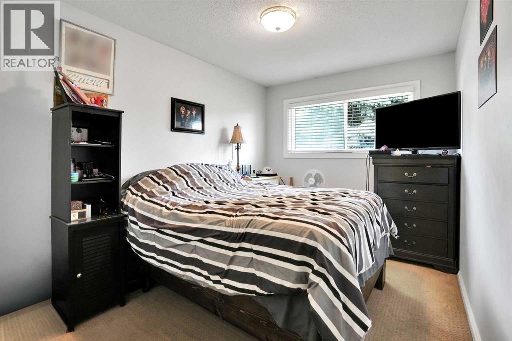 5748 Dalmead Crescent NW, Calgary, Alberta  T2A 1E6 - Photo 17 - A2333072