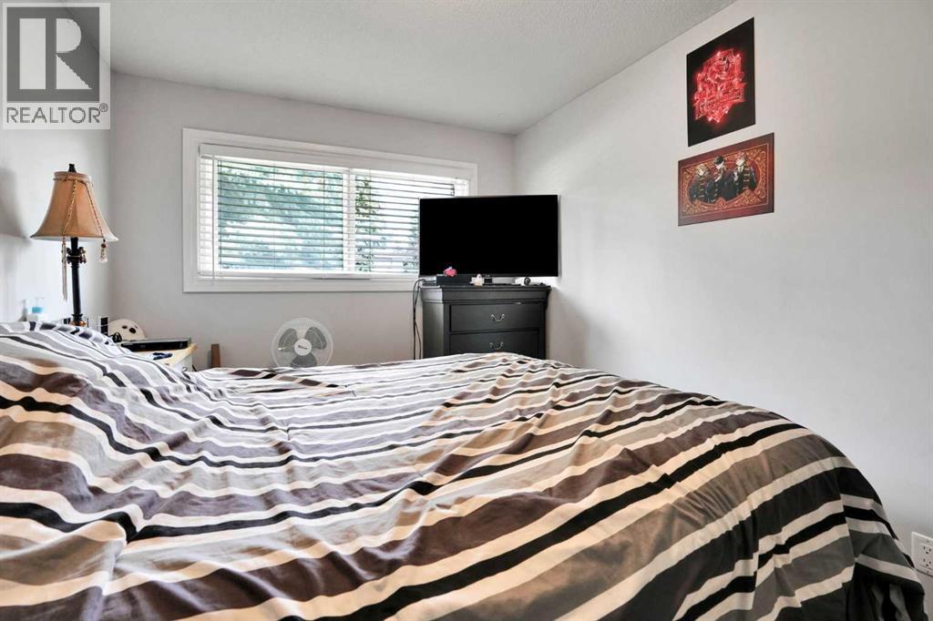 5748 Dalmead Crescent NW, Calgary, Alberta  T2A 1E6 - Photo 18 - A2333072