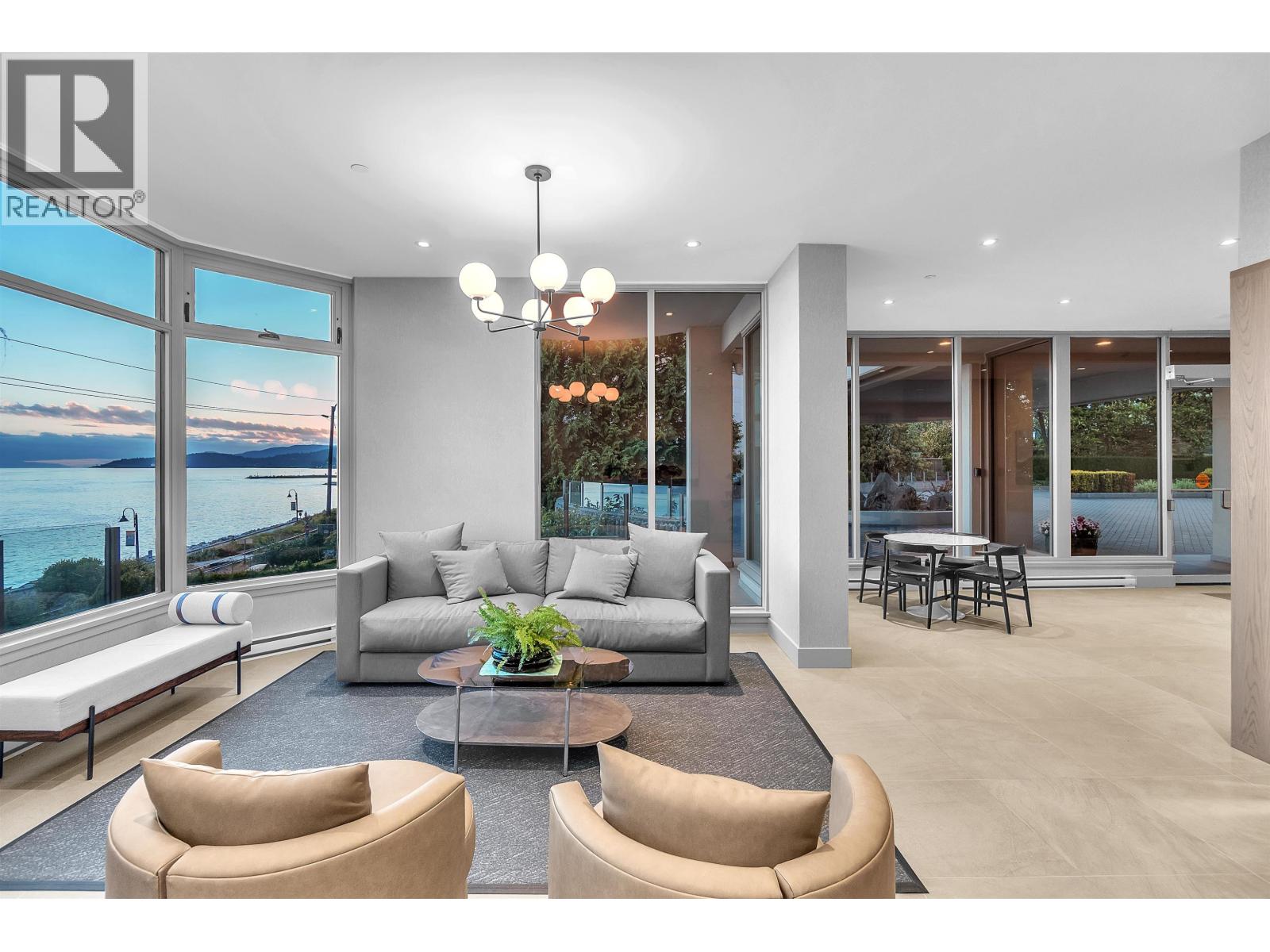103 2280 Bellevue Avenue, West Vancouver, British Columbia V7V 1C6 - Photo 30 - R3144795