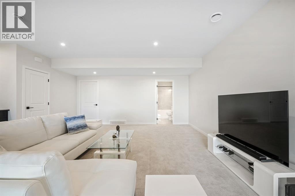 66 Savoy Landing SE, Calgary, Alberta  T3A 0G6 - Photo 37 - A2334855