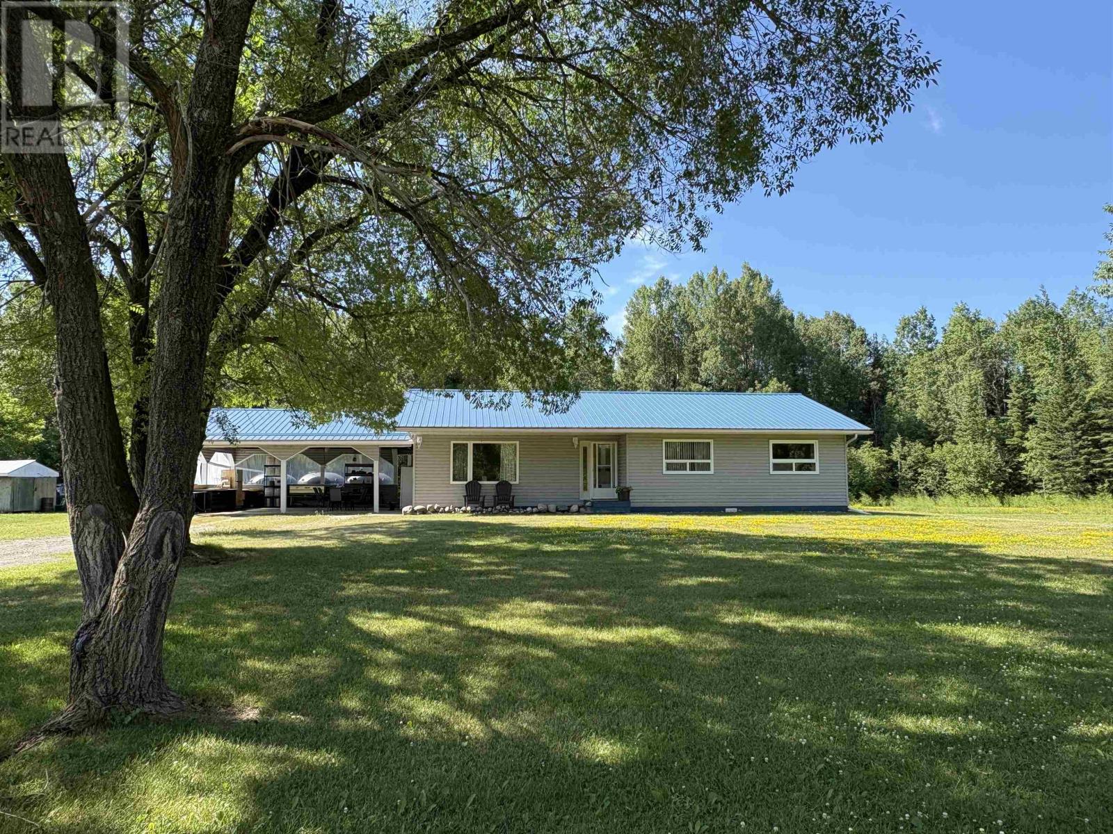 993 Fisher Rd, Emo, Ontario  P0W 1E0 - Photo 1 - TB2601945