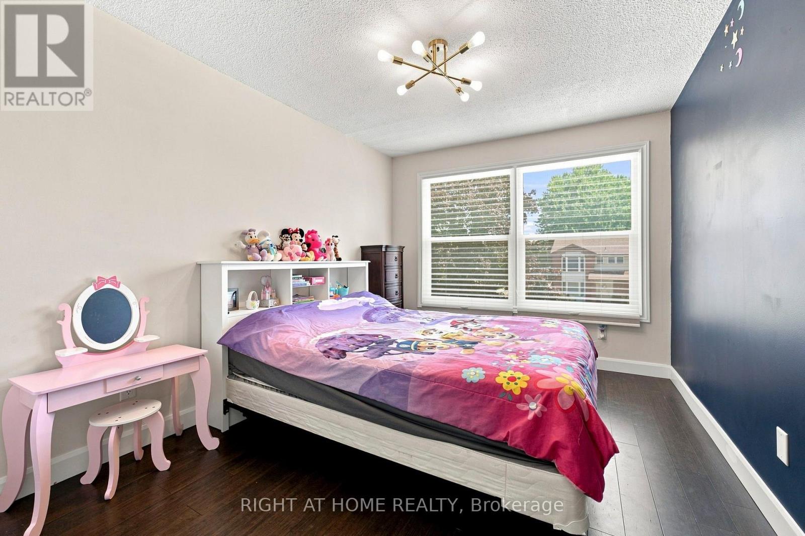 374 Salerno Street, Oshawa, Ontario  L1J 6W3 - Photo 17 - E13654666