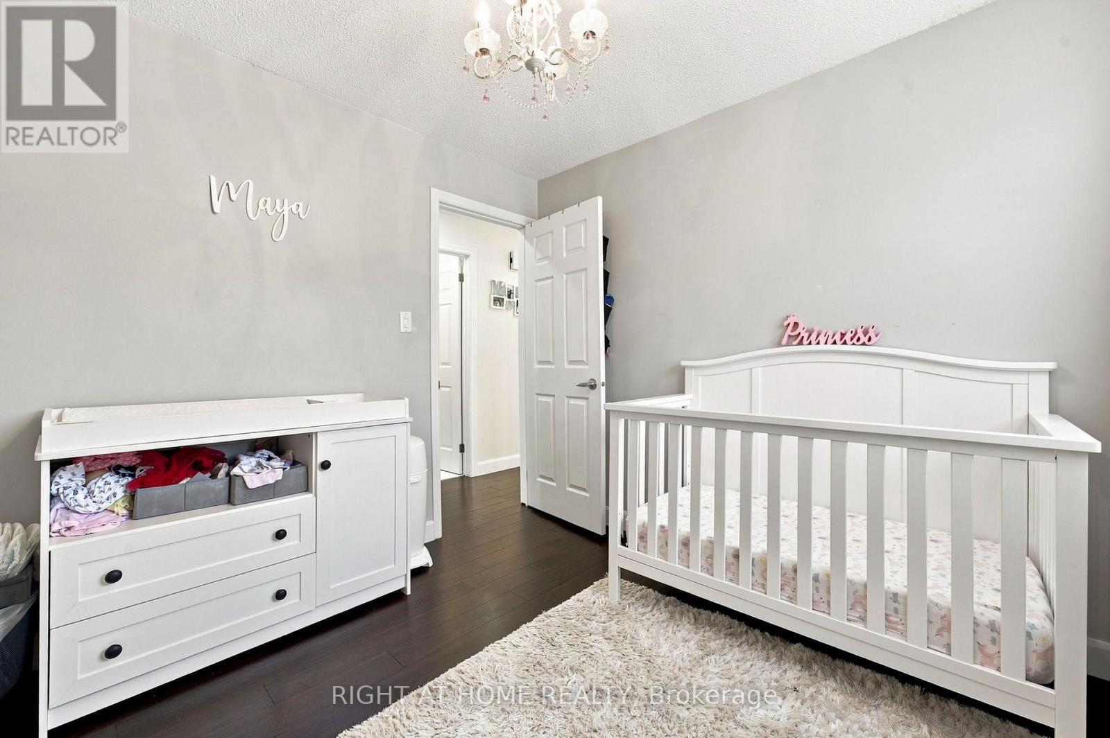 374 Salerno Street, Oshawa, Ontario  L1J 6W3 - Photo 14 - E13654666