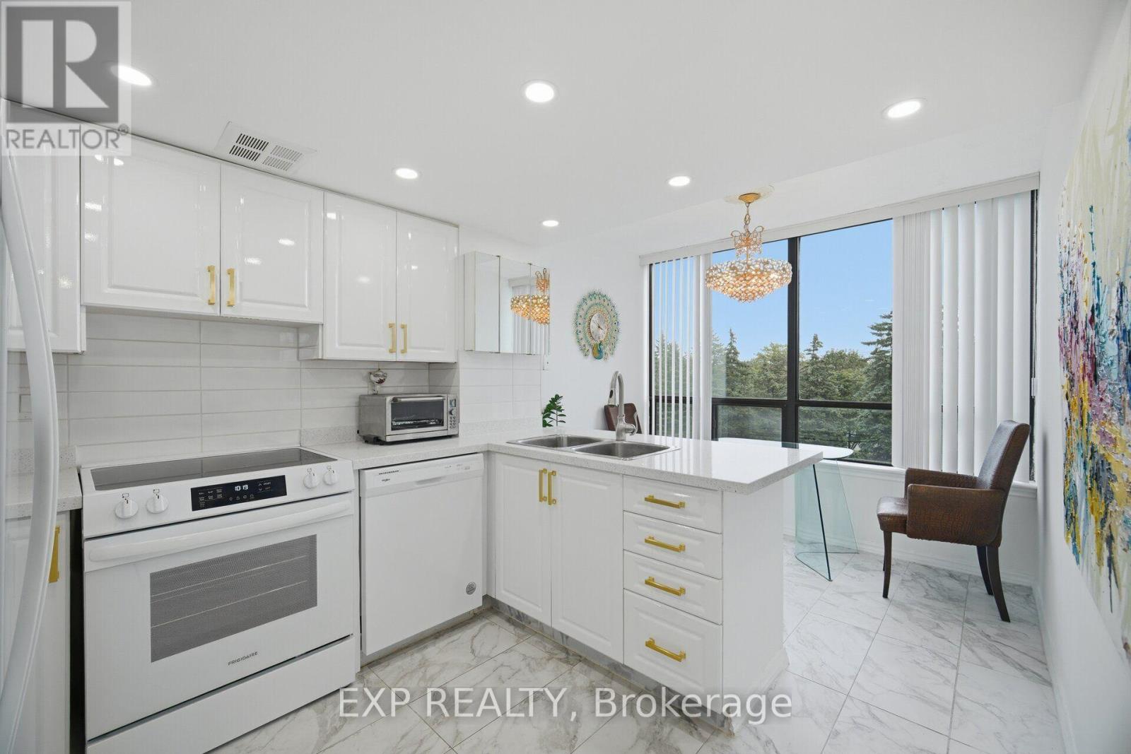 410 - 7440 Bathurst Street, Vaughan, Ontario L4J 7K8 - Photo 17 - N13654520