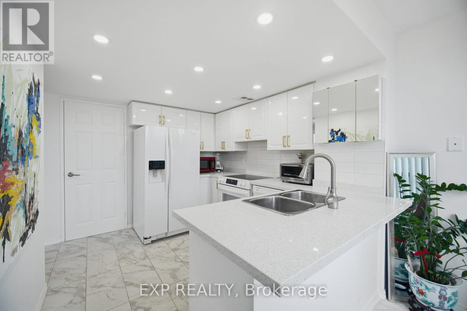 410 - 7440 Bathurst Street, Vaughan, Ontario L4J 7K8 - Photo 14 - N13654520